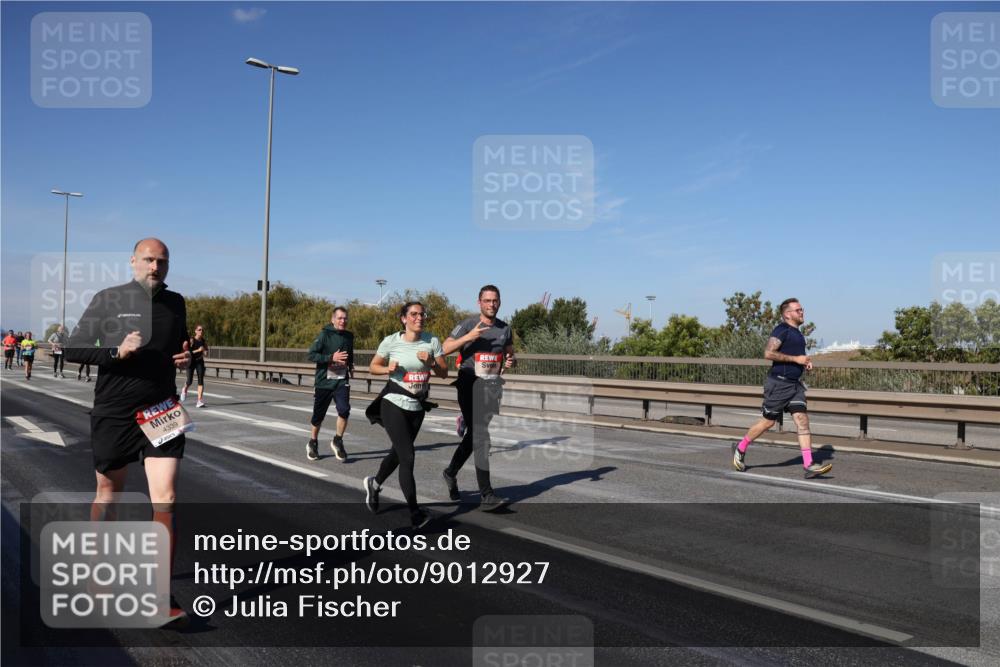 03.10.2025 - Köhlbrandbrückenlauf Julia Fischer http://msf.ph/oto/9012927 03.10.2025 13:04:32 Position 3 4339 meine-sportfotos.de