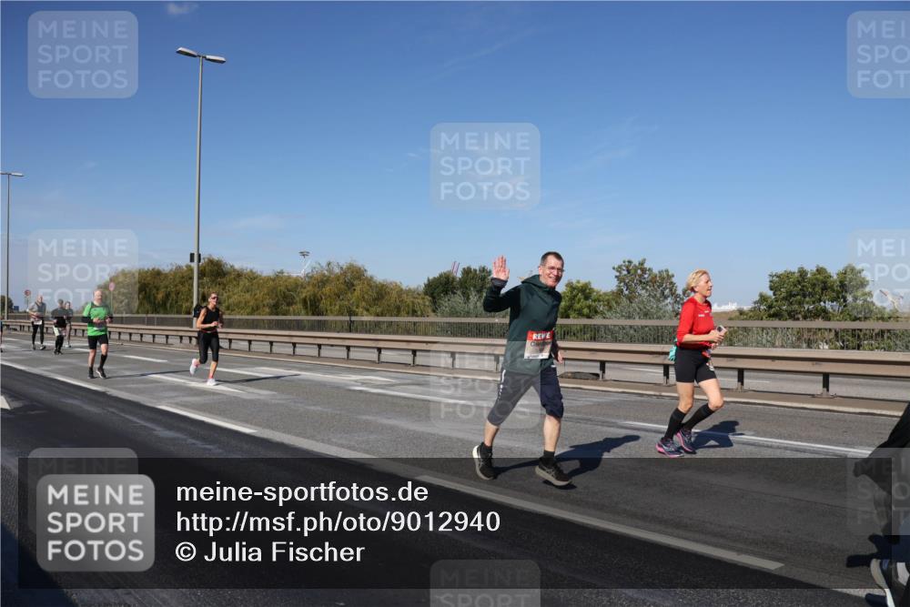 03.10.2025 - Köhlbrandbrückenlauf Julia Fischer http://msf.ph/oto/9012940 03.10.2025 13:04:34 Position 3  meine-sportfotos.de