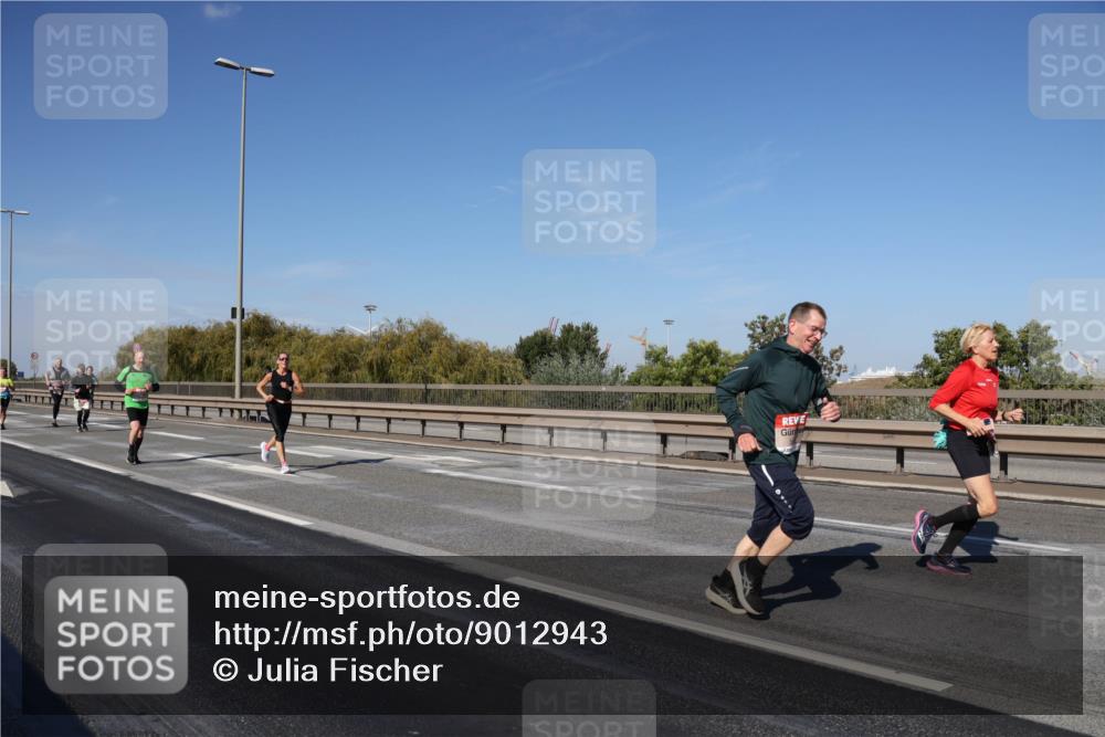 03.10.2025 - Köhlbrandbrückenlauf Julia Fischer http://msf.ph/oto/9012943 03.10.2025 13:04:34 Position 3  meine-sportfotos.de