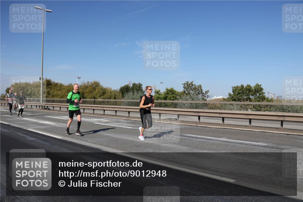 03.10.2025 - Köhlbrandbrückenlauf Julia Fischer http://msf.ph/oto/9012948 03.10.2025 13:04:37 Position 3  meine-sportfotos.de