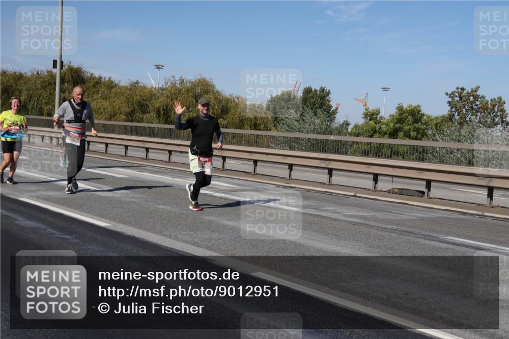 03.10.2025 - Köhlbrandbrückenlauf Julia Fischer http://msf.ph/oto/9012951 03.10.2025 13:04:40 Position 3  meine-sportfotos.de