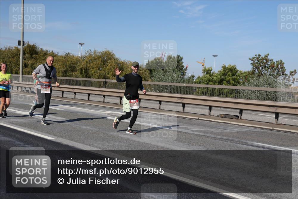03.10.2025 - Köhlbrandbrückenlauf Julia Fischer http://msf.ph/oto/9012955 03.10.2025 13:04:40 Position 3 4994 meine-sportfotos.de