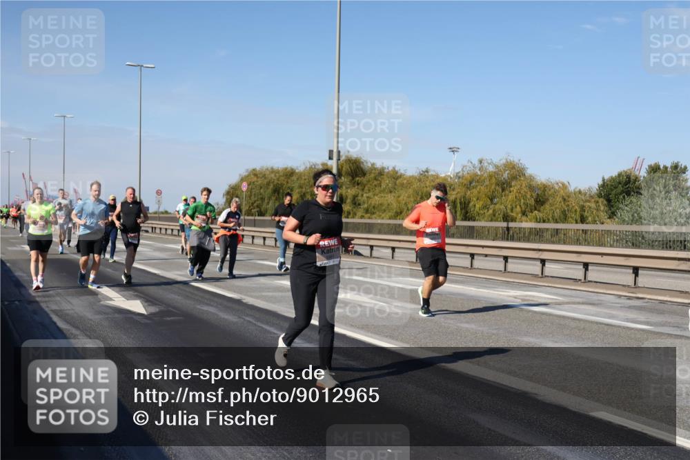 03.10.2025 - Köhlbrandbrückenlauf Julia Fischer http://msf.ph/oto/9012965 03.10.2025 13:04:44 Position 3  meine-sportfotos.de