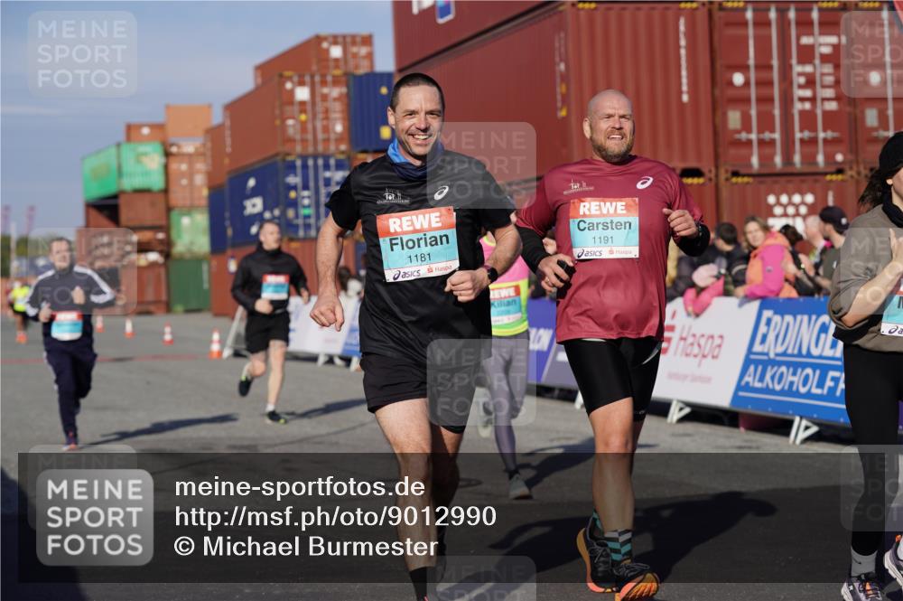 03.10.2025 - Köhlbrandbrückenlauf Michael Burmester http://msf.ph/oto/9012990 03.10.2025 10:13:20 Ziel 1181, 1191, 1227, 1260, 1611, 1621, 2209, 2687, 3371, 3473, 3601 meine-sportfotos.de