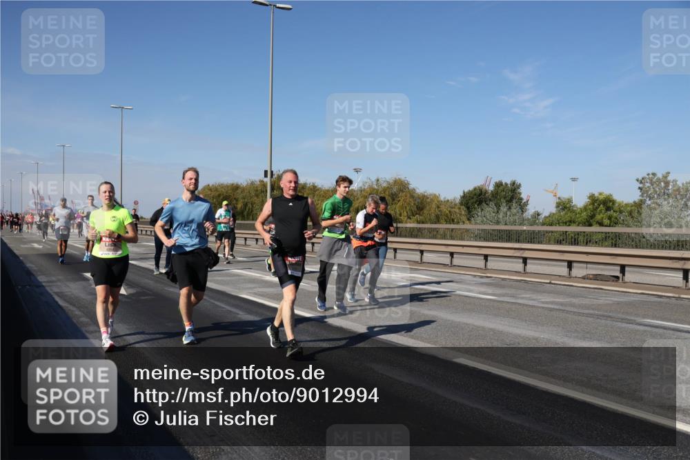 03.10.2025 - Köhlbrandbrückenlauf Julia Fischer http://msf.ph/oto/9012994 03.10.2025 13:04:47 Position 3  meine-sportfotos.de