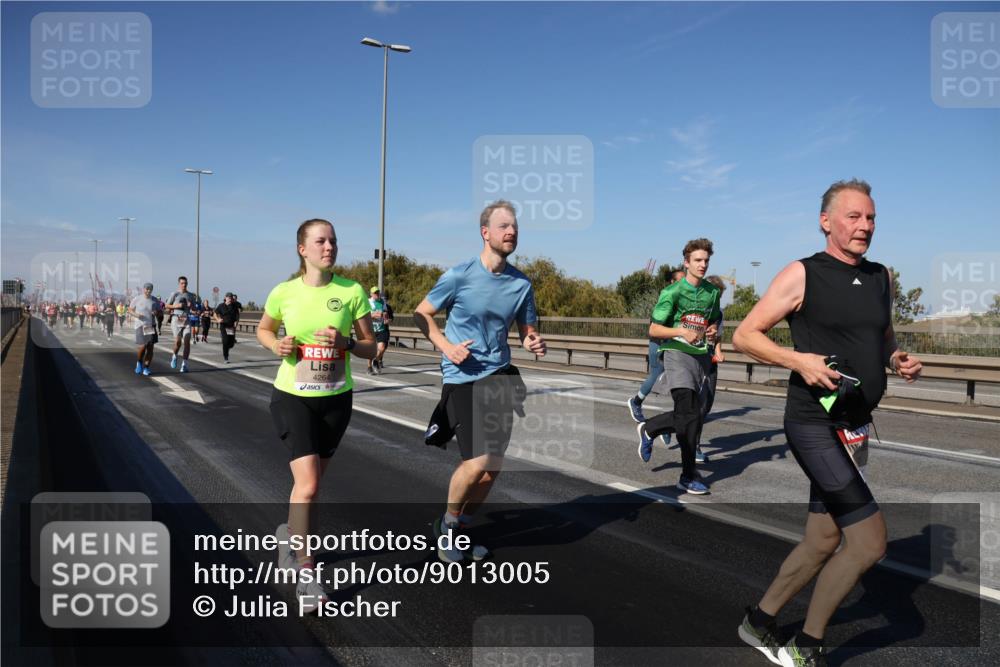03.10.2025 - Köhlbrandbrückenlauf Julia Fischer http://msf.ph/oto/9013005 03.10.2025 13:04:49 Position 3 4264 meine-sportfotos.de