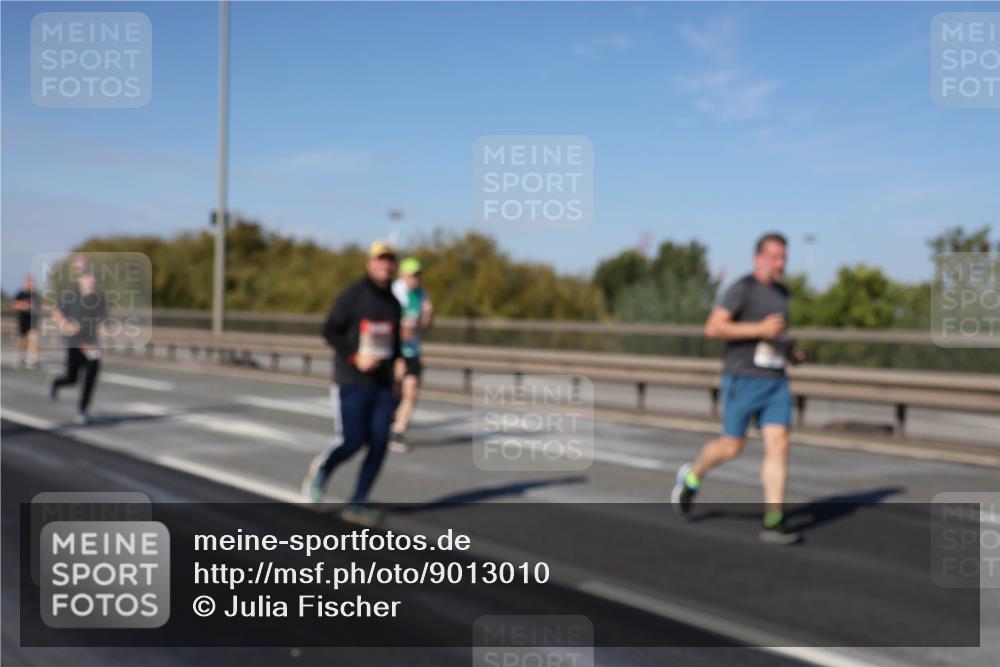 03.10.2025 - Köhlbrandbrückenlauf Julia Fischer http://msf.ph/oto/9013010 03.10.2025 13:04:50 Position 3  meine-sportfotos.de