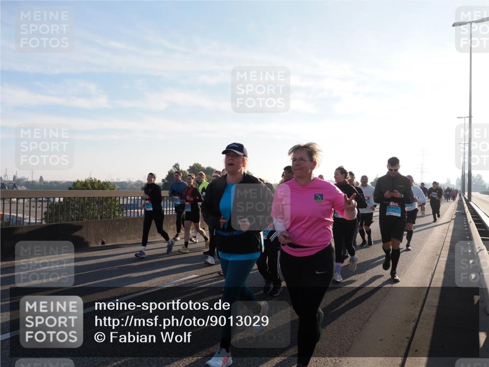 03.10.2025 - Köhlbrandbrückenlauf Fabian Wolf http://msf.ph/oto/9013029 03.10.2025 09:23:39 Position 3  meine-sportfotos.de