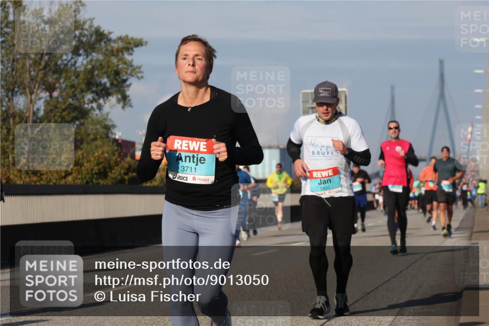 03.10.2025 - Köhlbrandbrückenlauf Luisa Fischer http://msf.ph/oto/9013050 03.10.2025 10:56:25 Position 3 3711, 1491 meine-sportfotos.de