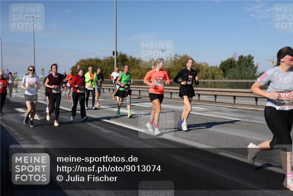 03.10.2025 - Köhlbrandbrückenlauf Julia Fischer http://msf.ph/oto/9013074 03.10.2025 13:05:06 Position 3 6300 meine-sportfotos.de