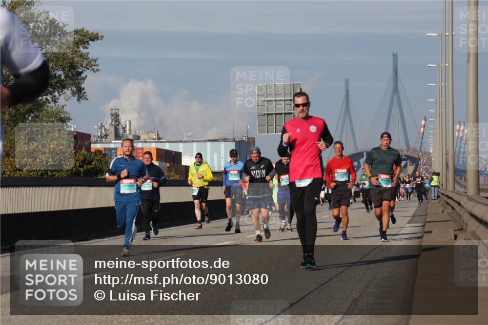 03.10.2025 - Köhlbrandbrückenlauf Luisa Fischer http://msf.ph/oto/9013080 03.10.2025 10:56:27 Position 3  meine-sportfotos.de