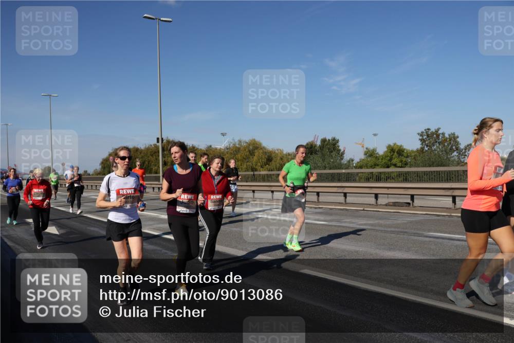 03.10.2025 - Köhlbrandbrückenlauf Julia Fischer http://msf.ph/oto/9013086 03.10.2025 13:05:07 Position 3  meine-sportfotos.de