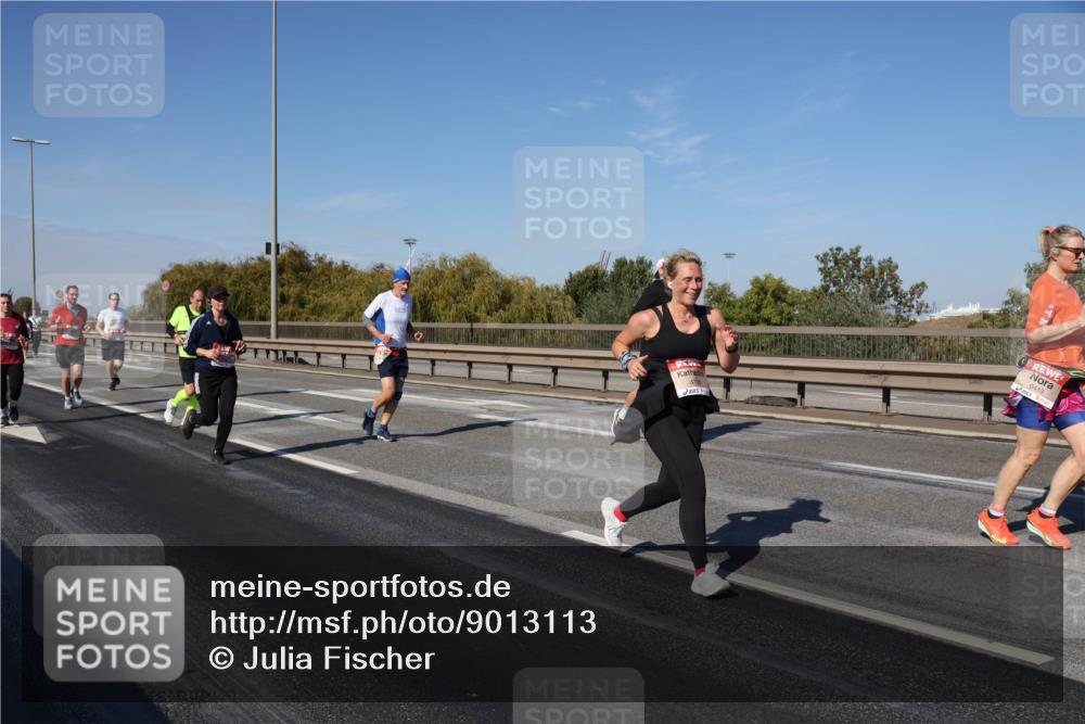 03.10.2025 - Köhlbrandbrückenlauf Julia Fischer http://msf.ph/oto/9013113 03.10.2025 13:05:12 Position 3 6413 meine-sportfotos.de