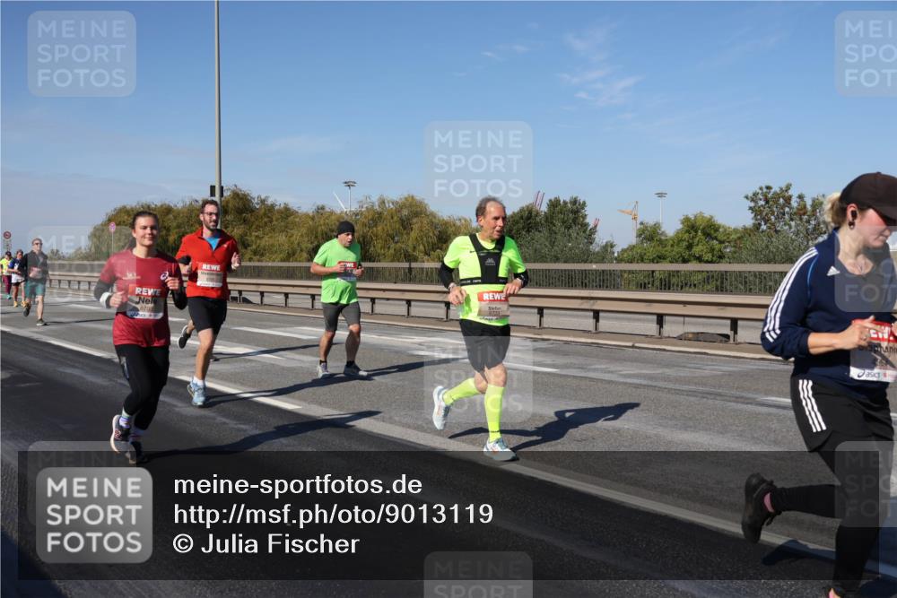 03.10.2025 - Köhlbrandbrückenlauf Julia Fischer http://msf.ph/oto/9013119 03.10.2025 13:05:15 Position 3 6703, 6733 meine-sportfotos.de