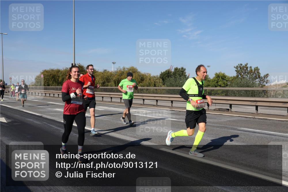 03.10.2025 - Köhlbrandbrückenlauf Julia Fischer http://msf.ph/oto/9013121 03.10.2025 13:05:15 Position 3  meine-sportfotos.de