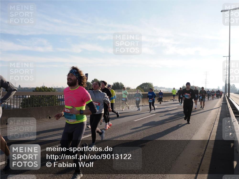 03.10.2025 - Köhlbrandbrückenlauf Fabian Wolf http://msf.ph/oto/9013122 03.10.2025 09:23:43 Position 3 2209 meine-sportfotos.de