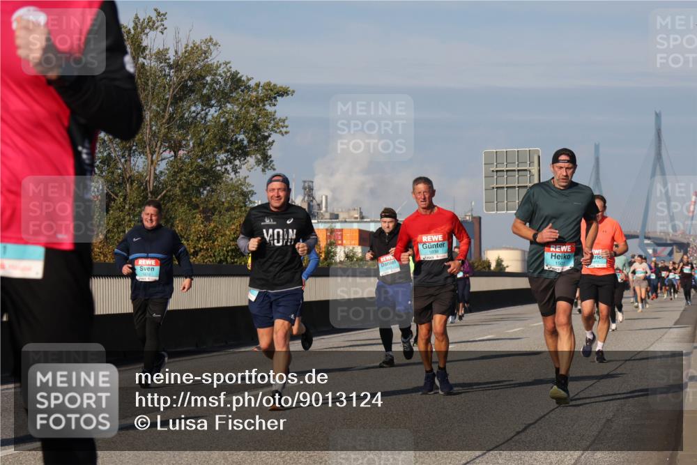 03.10.2025 - Köhlbrandbrückenlauf Luisa Fischer http://msf.ph/oto/9013124 03.10.2025 10:56:32 Position 3 1038, 1501 meine-sportfotos.de