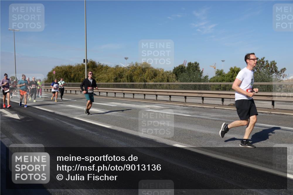 03.10.2025 - Köhlbrandbrückenlauf Julia Fischer http://msf.ph/oto/9013136 03.10.2025 13:05:18 Position 3  meine-sportfotos.de