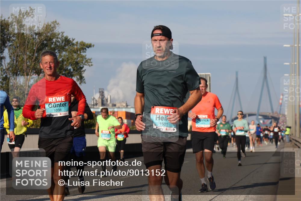 03.10.2025 - Köhlbrandbrückenlauf Luisa Fischer http://msf.ph/oto/9013152 03.10.2025 10:56:35 Position 3 1038, 1501, 1973 meine-sportfotos.de