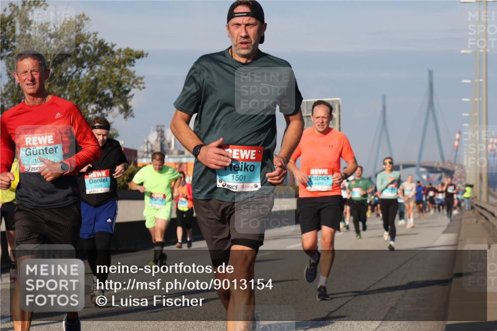 03.10.2025 - Köhlbrandbrückenlauf Luisa Fischer http://msf.ph/oto/9013154 03.10.2025 10:56:35 Position 3 10, 1681, 1501, 1973 meine-sportfotos.de