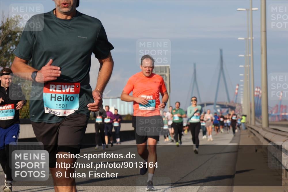 03.10.2025 - Köhlbrandbrückenlauf Luisa Fischer http://msf.ph/oto/9013164 03.10.2025 10:56:36 Position 3 1681, 1501 meine-sportfotos.de