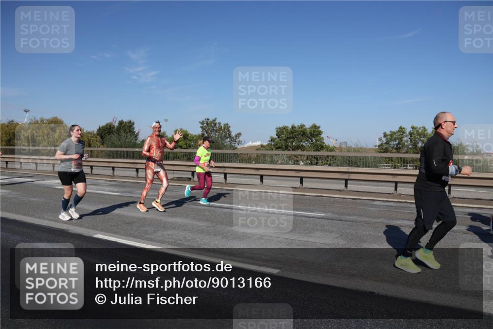 03.10.2025 - Köhlbrandbrückenlauf Julia Fischer http://msf.ph/oto/9013166 03.10.2025 13:05:26 Position 3  meine-sportfotos.de