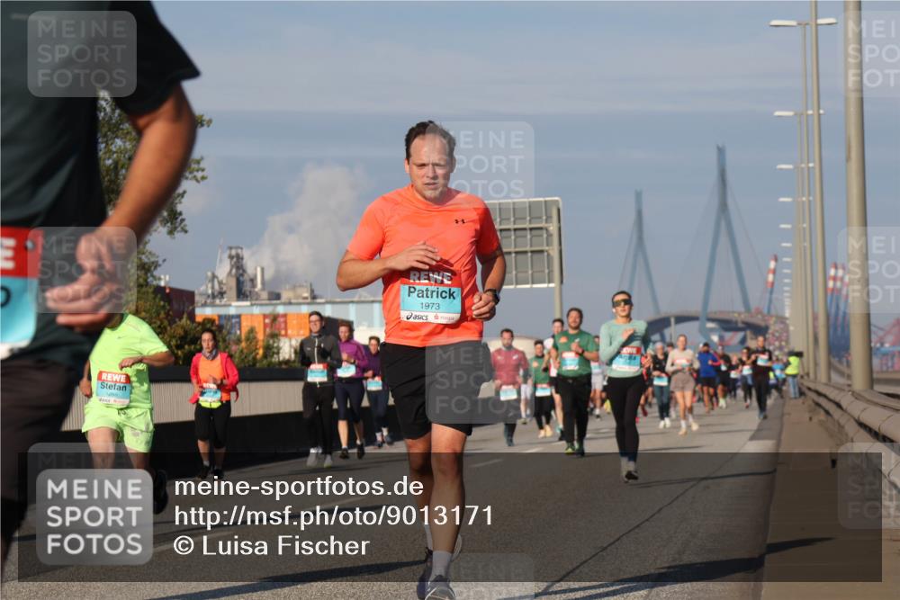 03.10.2025 - Köhlbrandbrückenlauf Luisa Fischer http://msf.ph/oto/9013171 03.10.2025 10:56:37 Position 3 1973 meine-sportfotos.de