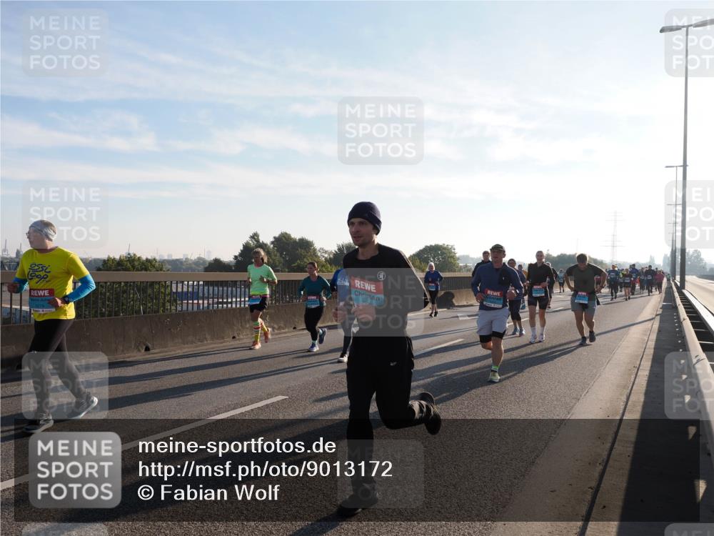 03.10.2025 - Köhlbrandbrückenlauf Fabian Wolf http://msf.ph/oto/9013172 03.10.2025 09:23:44 Position 3  meine-sportfotos.de