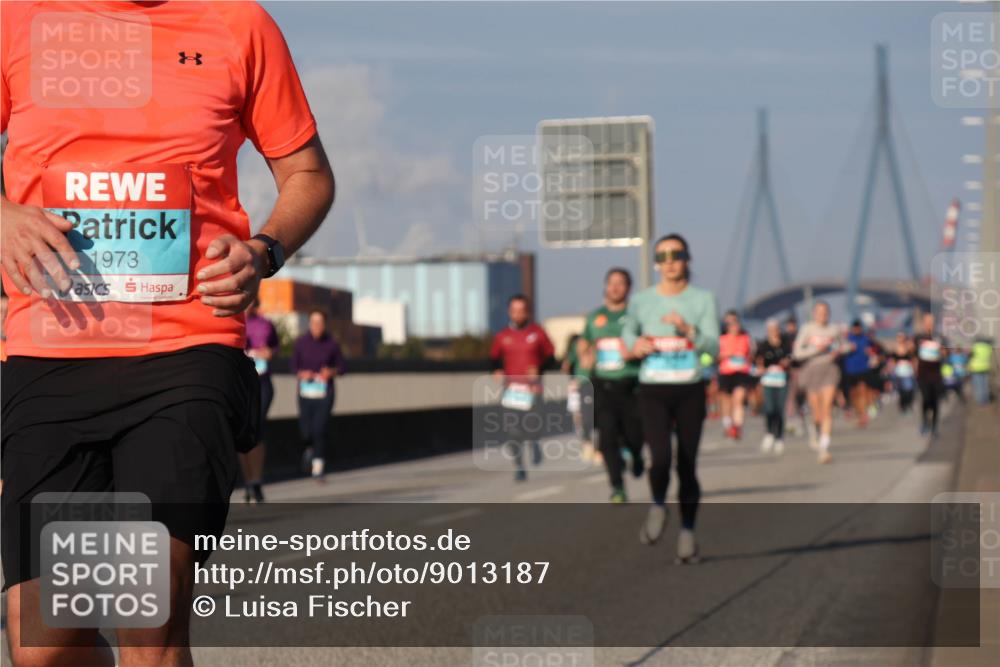 03.10.2025 - Köhlbrandbrückenlauf Luisa Fischer http://msf.ph/oto/9013187 03.10.2025 10:56:38 Position 3 1973 meine-sportfotos.de