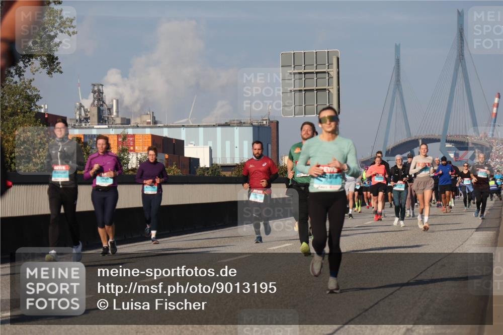 03.10.2025 - Köhlbrandbrückenlauf Luisa Fischer http://msf.ph/oto/9013195 03.10.2025 10:56:39 Position 3  meine-sportfotos.de