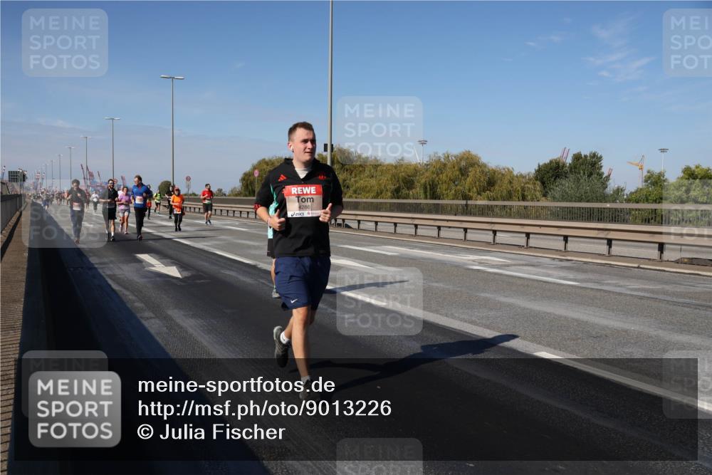 03.10.2025 - Köhlbrandbrückenlauf Julia Fischer http://msf.ph/oto/9013226 03.10.2025 13:05:38 Position 3 4286 meine-sportfotos.de