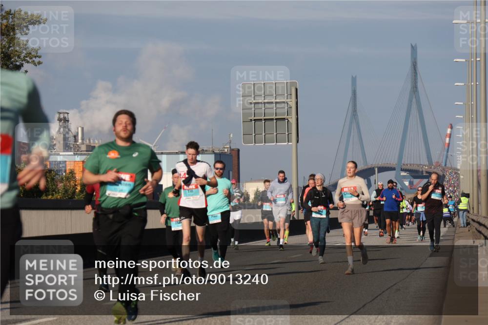 03.10.2025 - Köhlbrandbrückenlauf Luisa Fischer http://msf.ph/oto/9013240 03.10.2025 10:56:43 Position 3  meine-sportfotos.de