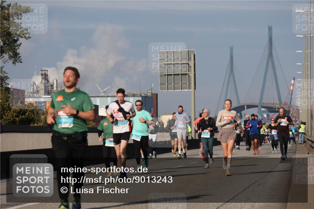 03.10.2025 - Köhlbrandbrückenlauf Luisa Fischer http://msf.ph/oto/9013243 03.10.2025 10:56:43 Position 3  meine-sportfotos.de