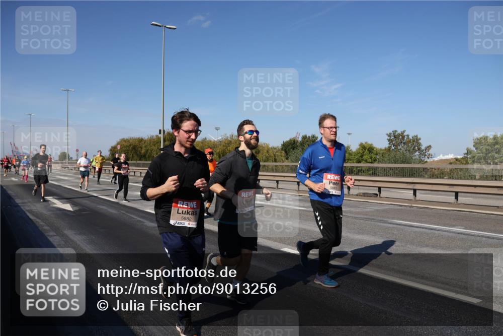 03.10.2025 - Köhlbrandbrückenlauf Julia Fischer http://msf.ph/oto/9013256 03.10.2025 13:05:45 Position 3 5882, 5883 meine-sportfotos.de
