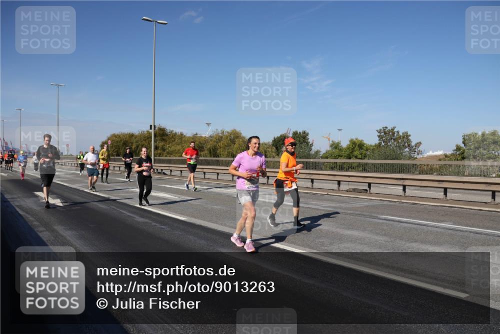 03.10.2025 - Köhlbrandbrückenlauf Julia Fischer http://msf.ph/oto/9013263 03.10.2025 13:05:46 Position 3  meine-sportfotos.de