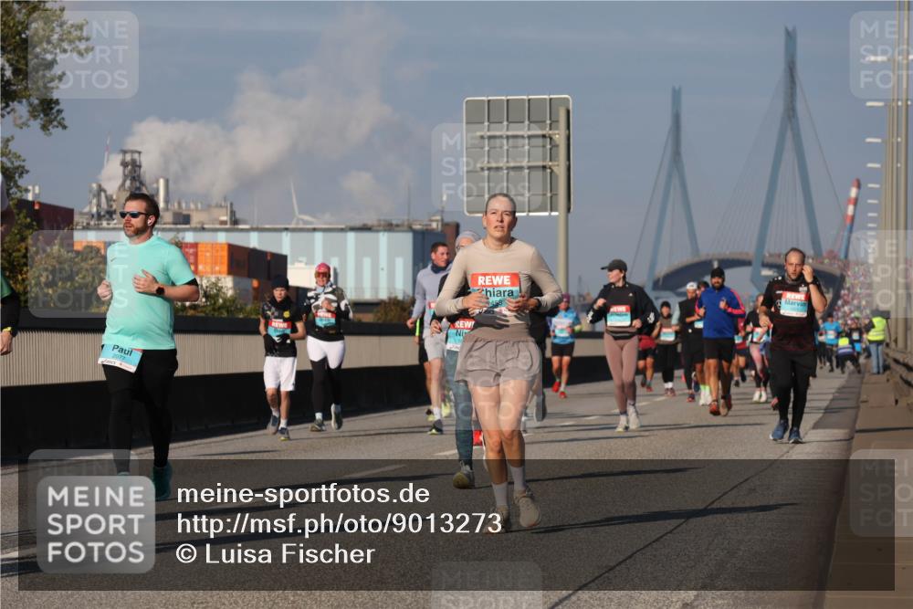 03.10.2025 - Köhlbrandbrückenlauf Luisa Fischer http://msf.ph/oto/9013273 03.10.2025 10:56:48 Position 3 2077 meine-sportfotos.de