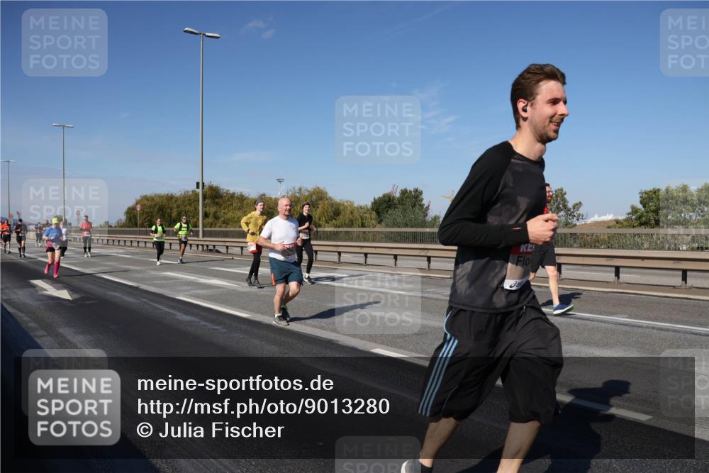 03.10.2025 - Köhlbrandbrückenlauf Julia Fischer http://msf.ph/oto/9013280 03.10.2025 13:05:49 Position 3  meine-sportfotos.de