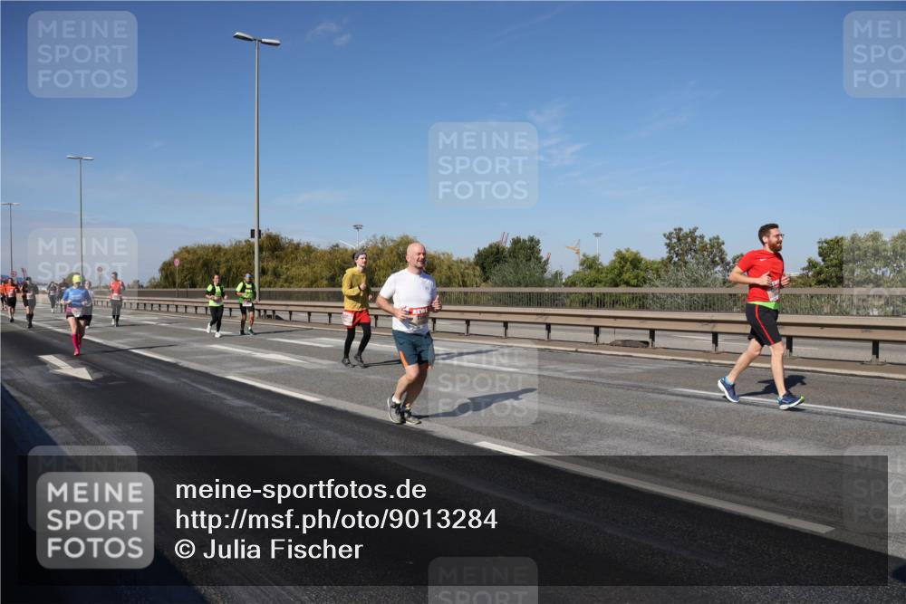 03.10.2025 - Köhlbrandbrückenlauf Julia Fischer http://msf.ph/oto/9013284 03.10.2025 13:05:50 Position 3  meine-sportfotos.de