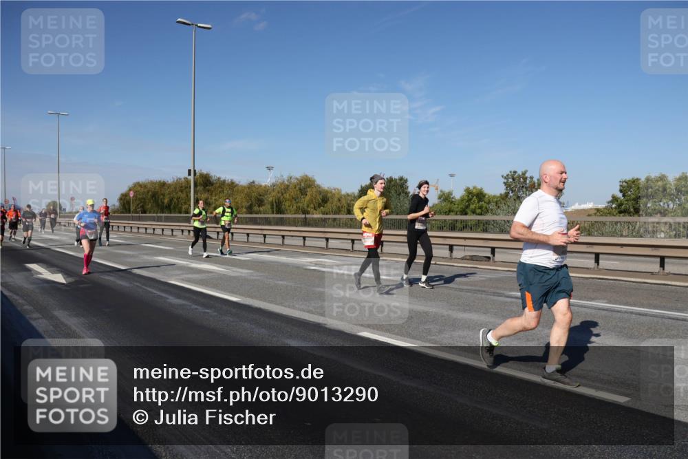 03.10.2025 - Köhlbrandbrückenlauf Julia Fischer http://msf.ph/oto/9013290 03.10.2025 13:05:51 Position 3  meine-sportfotos.de