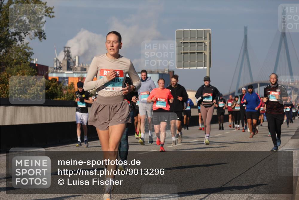 03.10.2025 - Köhlbrandbrückenlauf Luisa Fischer http://msf.ph/oto/9013296 03.10.2025 10:56:50 Position 3 1458 meine-sportfotos.de