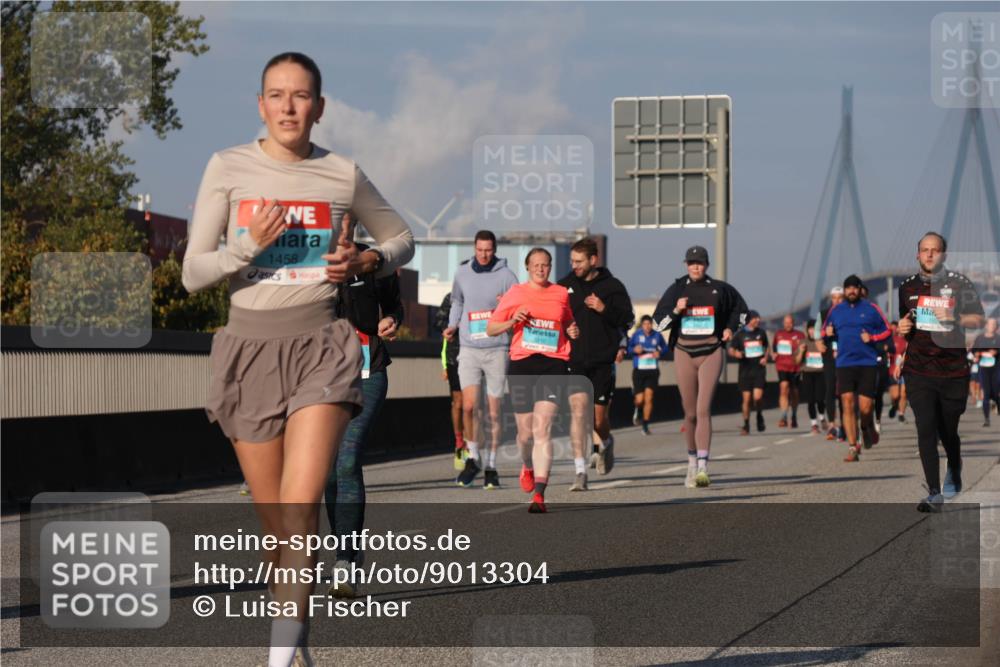 03.10.2025 - Köhlbrandbrückenlauf Luisa Fischer http://msf.ph/oto/9013304 03.10.2025 10:56:51 Position 3 1458 meine-sportfotos.de