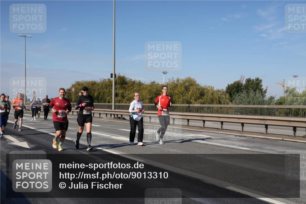03.10.2025 - Köhlbrandbrückenlauf Julia Fischer http://msf.ph/oto/9013310 03.10.2025 13:05:56 Position 3  meine-sportfotos.de