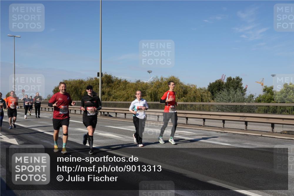 03.10.2025 - Köhlbrandbrückenlauf Julia Fischer http://msf.ph/oto/9013313 03.10.2025 13:05:56 Position 3  meine-sportfotos.de