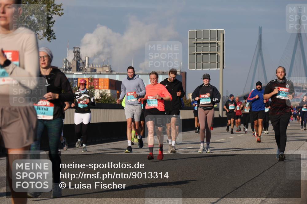 03.10.2025 - Köhlbrandbrückenlauf Luisa Fischer http://msf.ph/oto/9013314 03.10.2025 10:56:52 Position 3 1844, 3210, 1487, 1921 meine-sportfotos.de