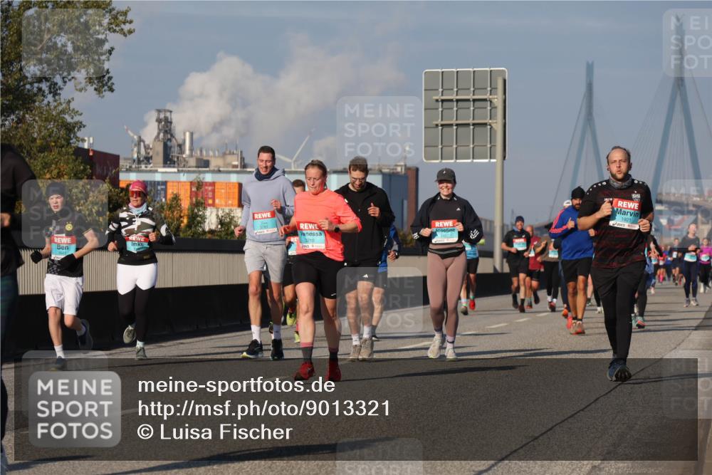 03.10.2025 - Köhlbrandbrückenlauf Luisa Fischer http://msf.ph/oto/9013321 03.10.2025 10:56:52 Position 3 3643, 3781, 3210, 1921 meine-sportfotos.de