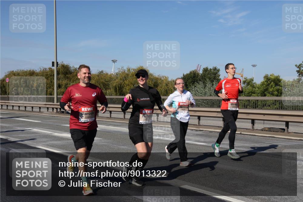 03.10.2025 - Köhlbrandbrückenlauf Julia Fischer http://msf.ph/oto/9013322 03.10.2025 13:05:57 Position 3 5363, 4905 meine-sportfotos.de