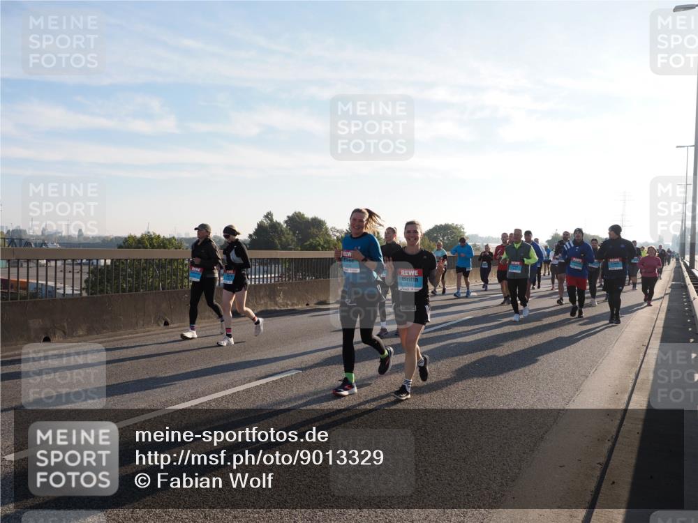 03.10.2025 - Köhlbrandbrückenlauf Fabian Wolf http://msf.ph/oto/9013329 03.10.2025 09:23:55 Position 3 2019 meine-sportfotos.de