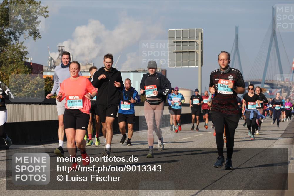 03.10.2025 - Köhlbrandbrückenlauf Luisa Fischer http://msf.ph/oto/9013343 03.10.2025 10:56:54 Position 3 3210, 148, 1921 meine-sportfotos.de