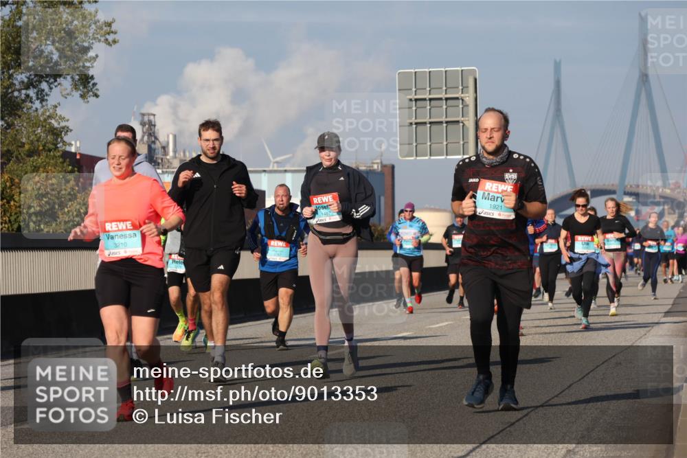 03.10.2025 - Köhlbrandbrückenlauf Luisa Fischer http://msf.ph/oto/9013353 03.10.2025 10:56:55 Position 3 3210, 1921 meine-sportfotos.de