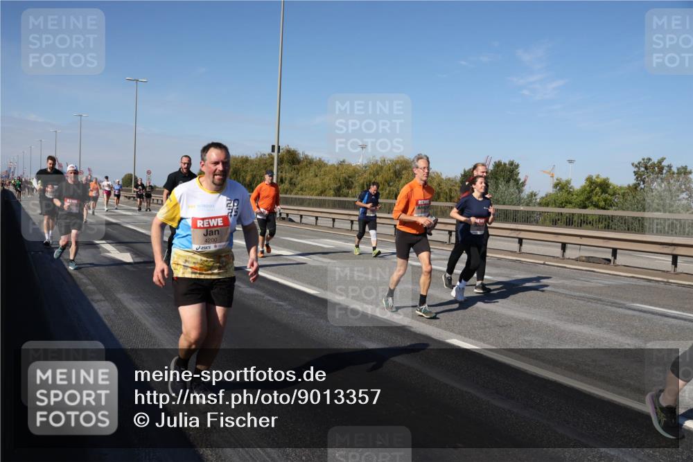 03.10.2025 - Köhlbrandbrückenlauf Julia Fischer http://msf.ph/oto/9013357 03.10.2025 13:06:04 Position 3 4200 meine-sportfotos.de